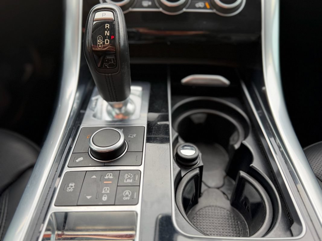 Used 2017 Land Rover Range Rover Sport HSE AWD/4WD image 22