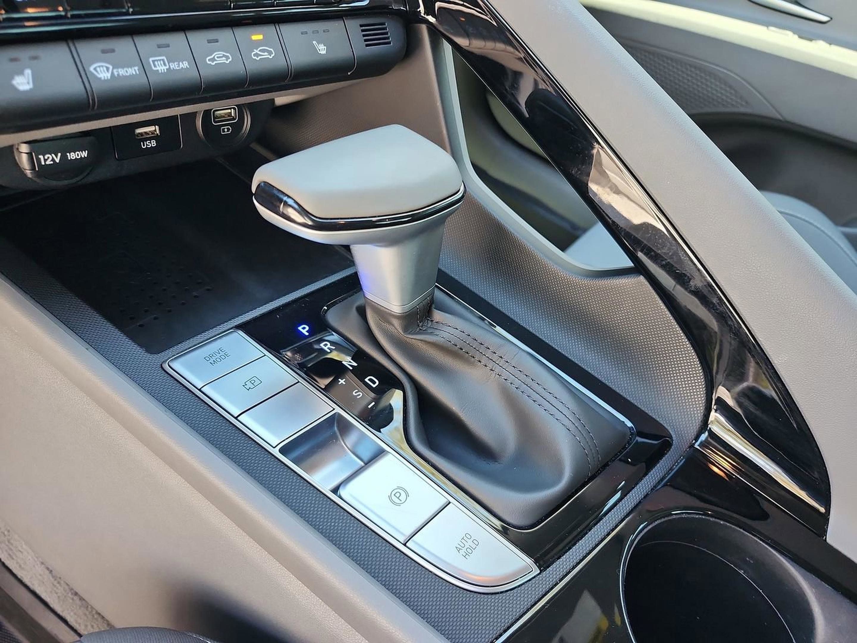 Used 2023 Hyundai Elantra SEL w/ Convenience Package image 13