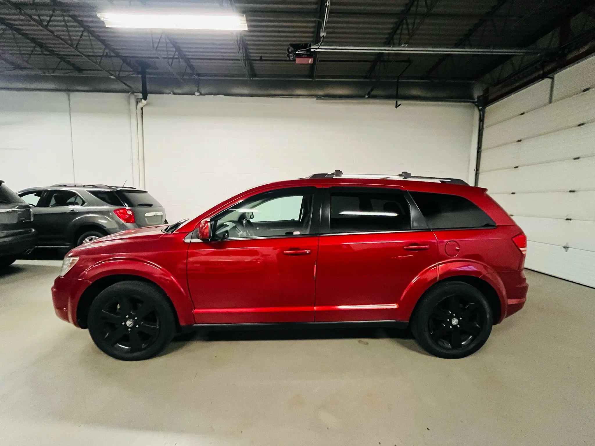 Used 2010 Dodge Journey SXT w/ Flexible Seating Group FWD image 4