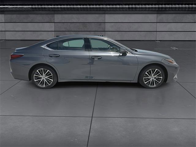 Certified 2024 Lexus ES 350 w/ Premium Package image 9