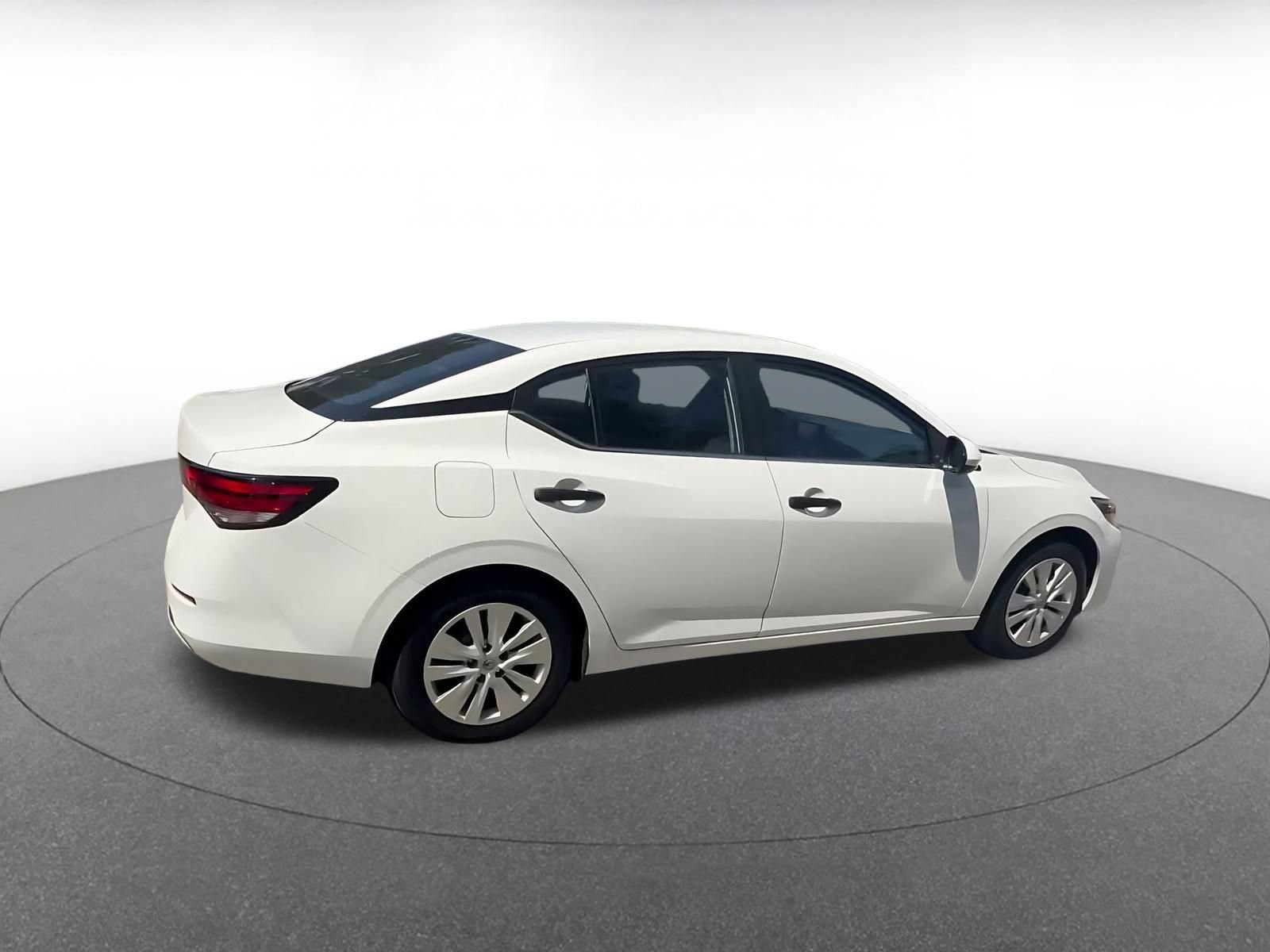 Used 2025 Nissan Sentra S FWD image 14