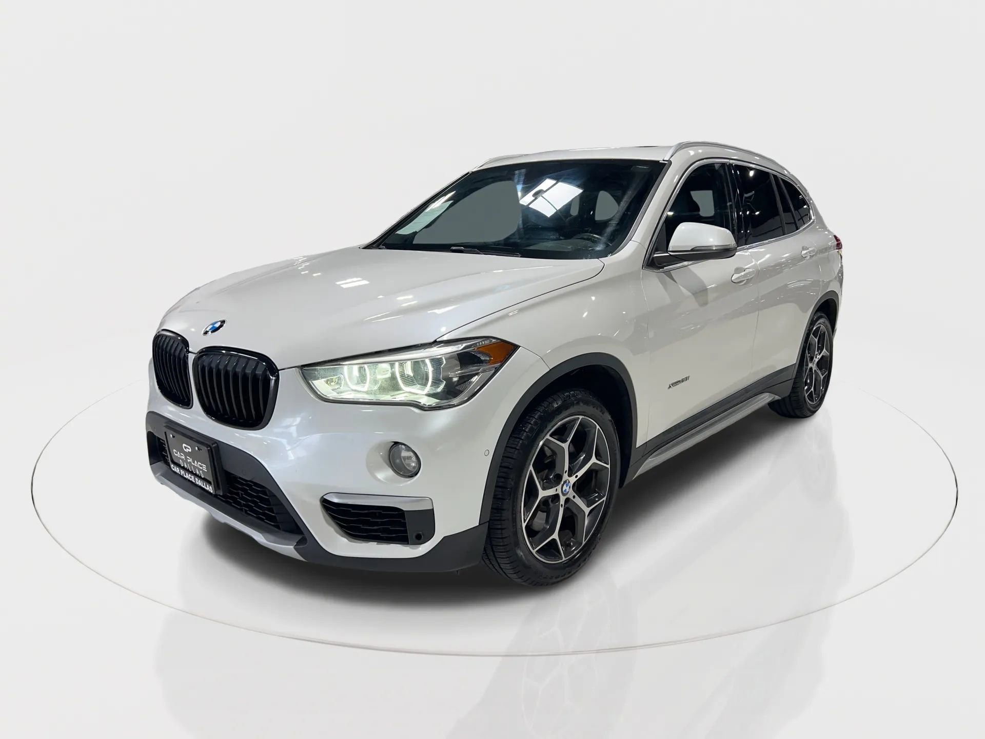 Used 2016 BMW X1 xDrive28i image 3