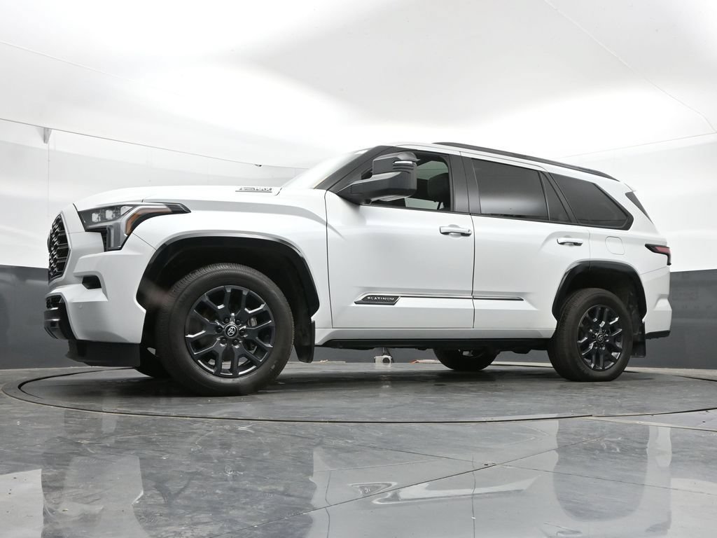 Used 2025 Toyota Sequoia Platinum AWD/4WD image 45