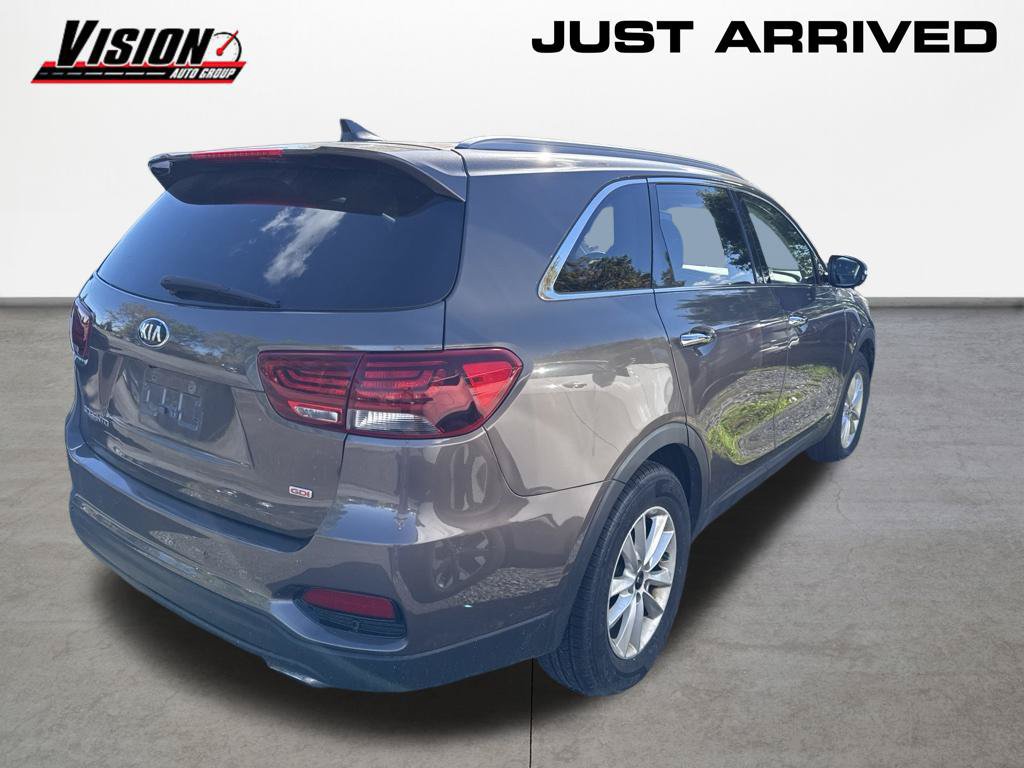 Used 2019 Kia Sorento AWD w/ LX Convenience Package image 4