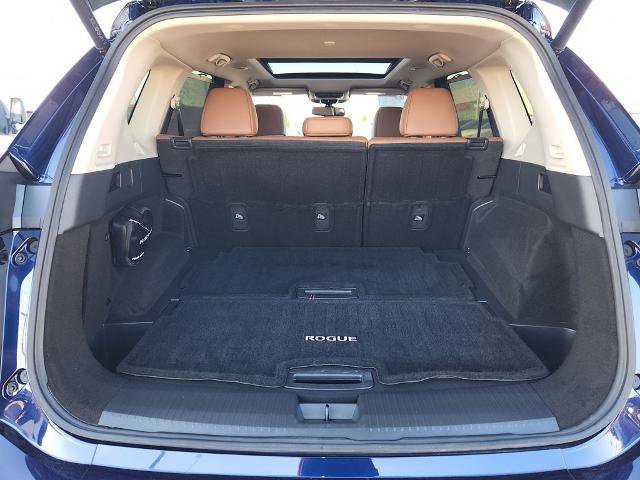 Certified 2025 Nissan Rogue Platinum w/ Platinum Premium Package image 13