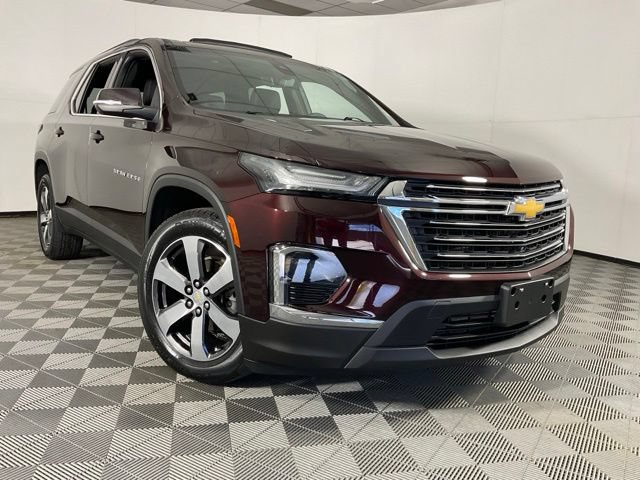 Used 2023 Chevrolet Traverse LT w/ LT Premium Package AWD/4WD image 51