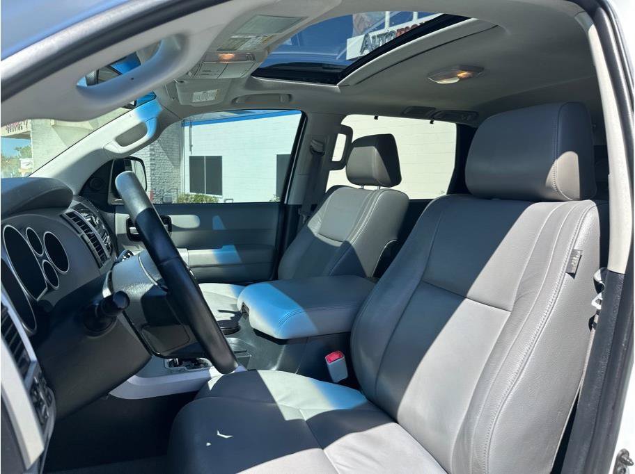 Used 2008 Toyota Sequoia Limited AWD/4WD image 13