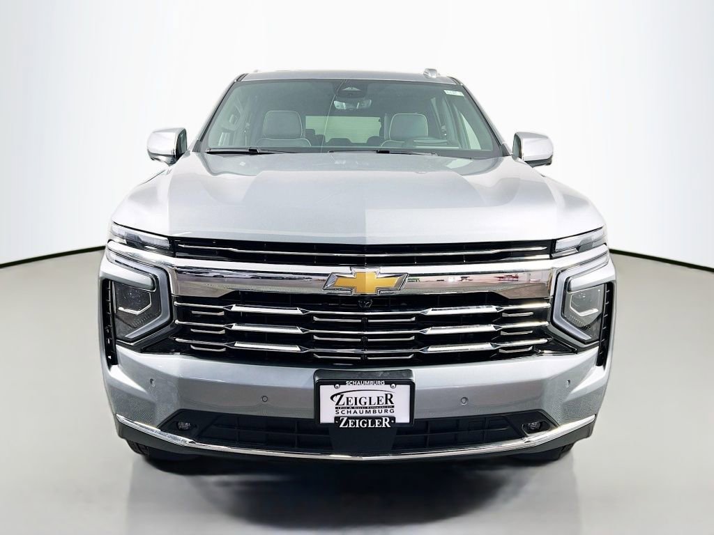 New 2025 Chevrolet Suburban Premier image 2