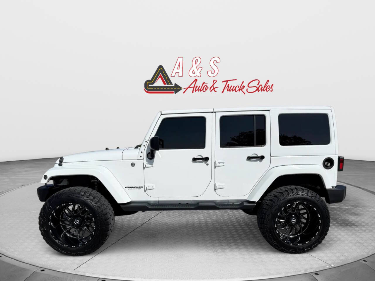 Used 2014 Jeep Wrangler Unlimited Sport w/ Quick Order Package 24S AWD/4WD image 6
