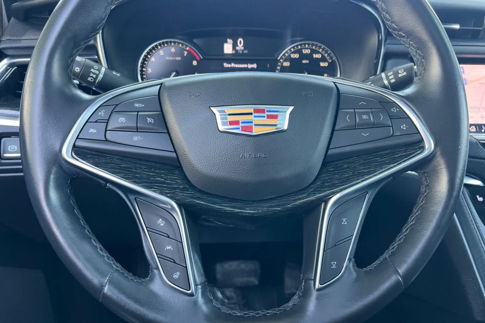 Used 2020 Cadillac XT5 Premium Luxury AWD/4WD image 31