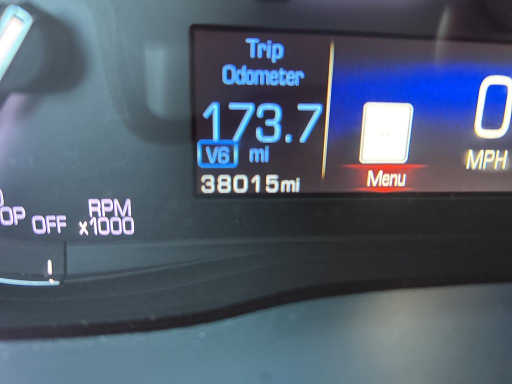 Used 2017 Cadillac XT5 Luxury w/ Driver Awareness Package image 19