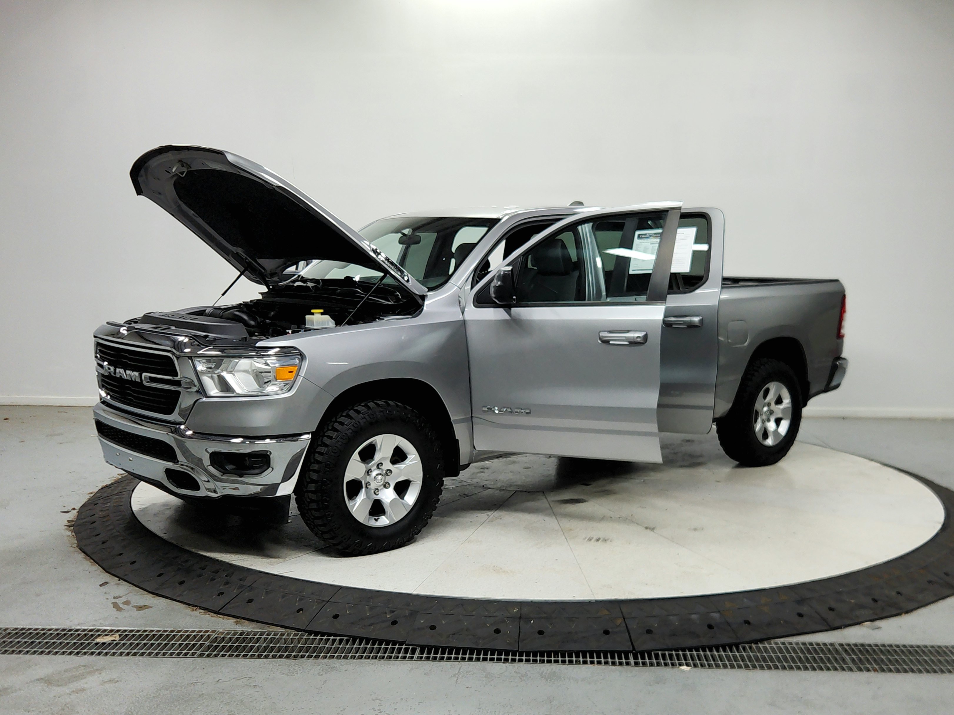 Used 2021 RAM 1500 Big Horn AWD/4WD image 12