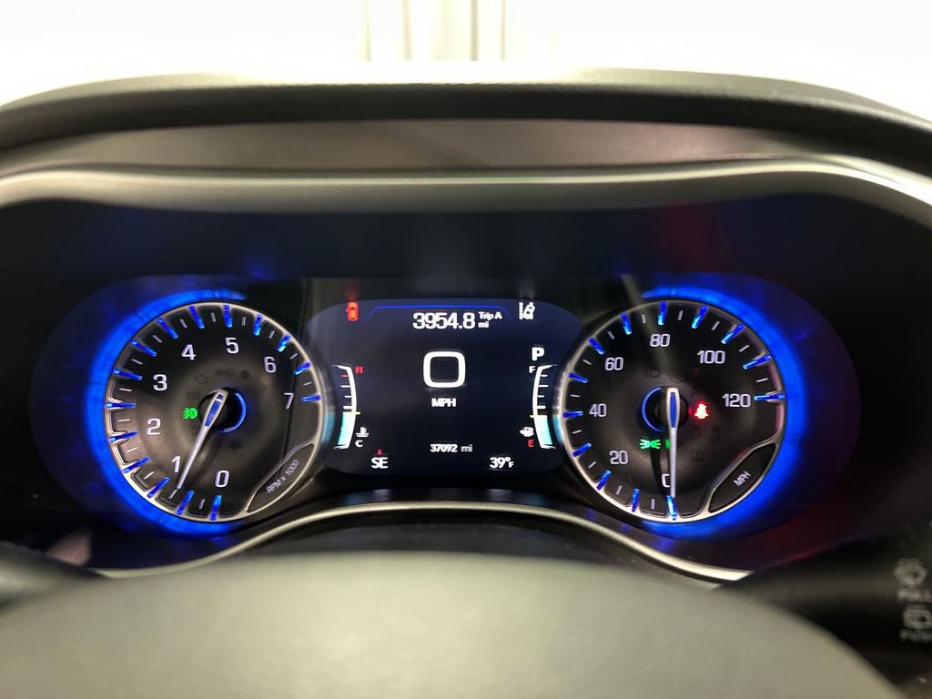 Used 2024 Chrysler Pacifica Touring-L FWD image 16