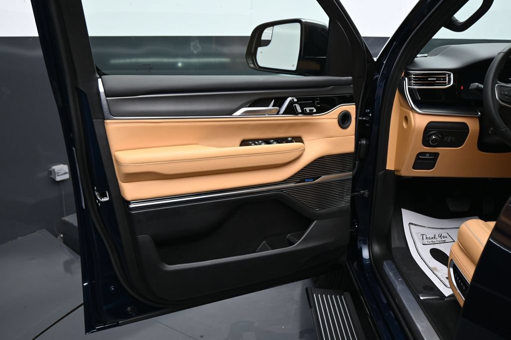 New 2027 Jeep Grand Wagoneer L Summit AWD/4WD image 11