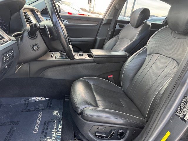 Used 2015 Hyundai Genesis 3.8 w/ Option Group 04 image 11