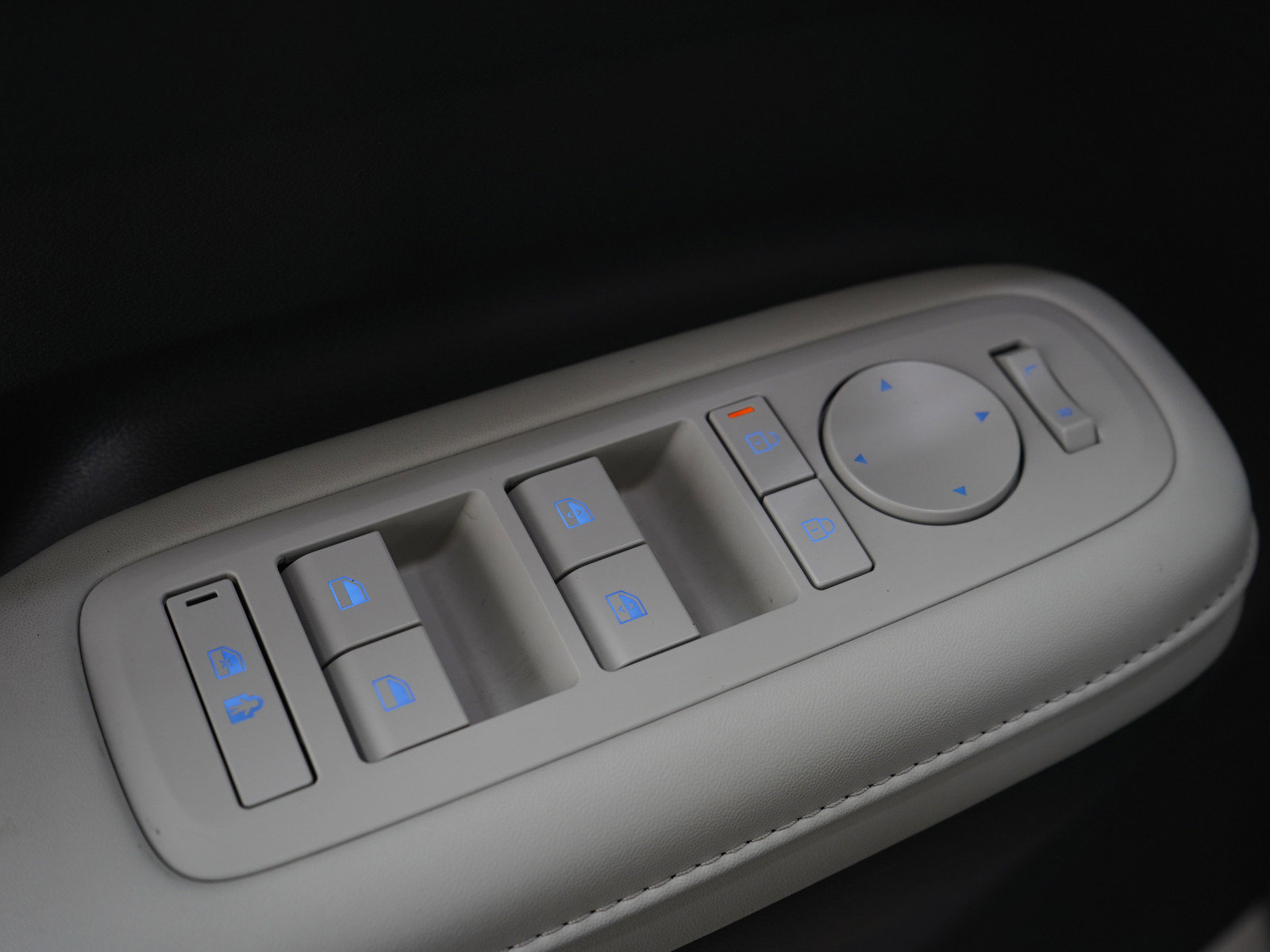 Used 2025 Hyundai Santa Fe SEL image 23