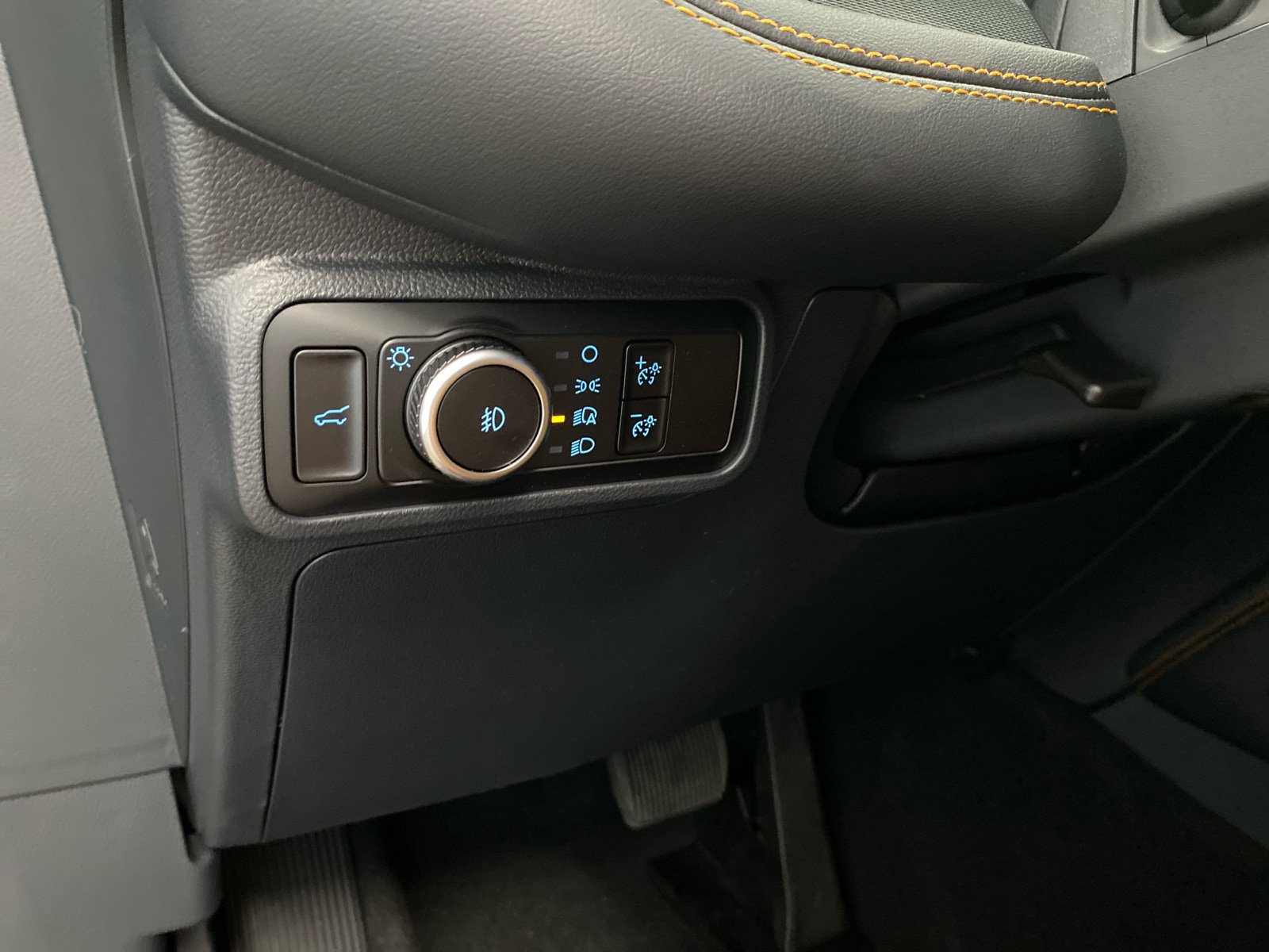 New 2026 Ford Explorer Tremor w/ Tremor Ultimate Package AWD/4WD image 18