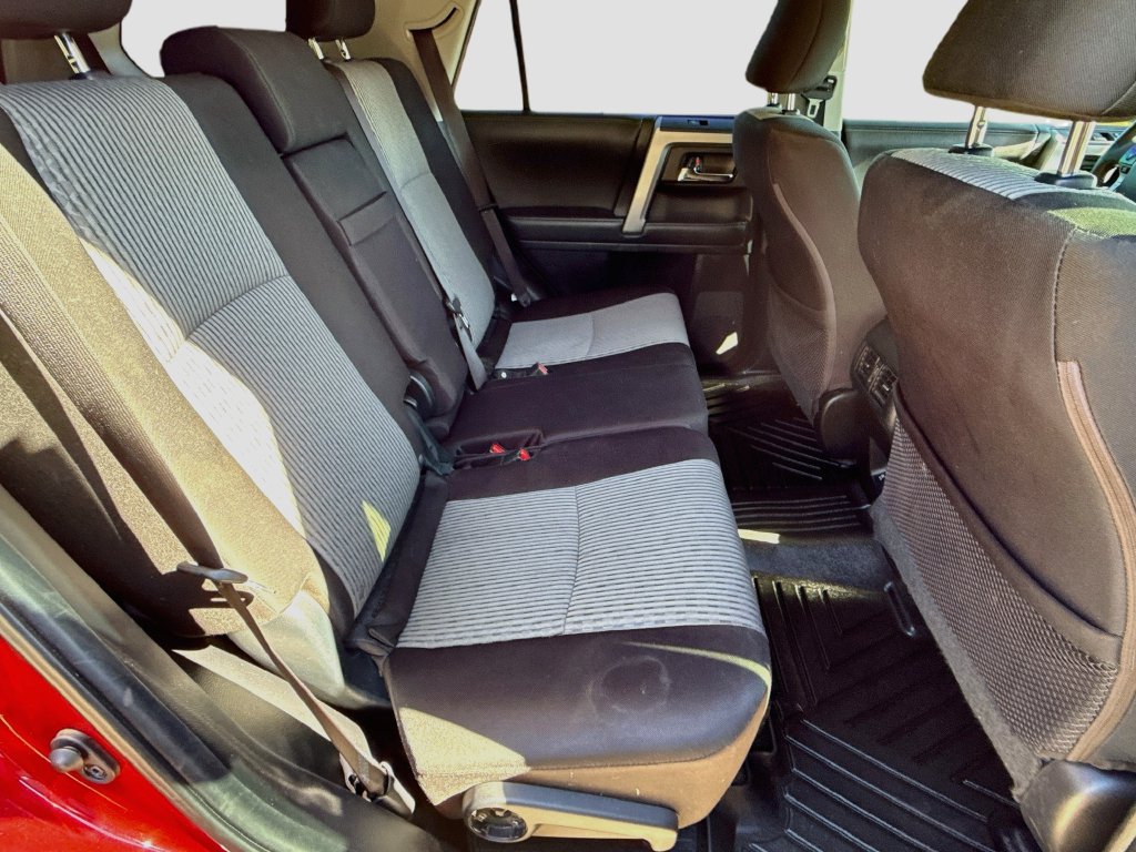 Used 2021 Toyota 4Runner SR5 AWD/4WD image 28