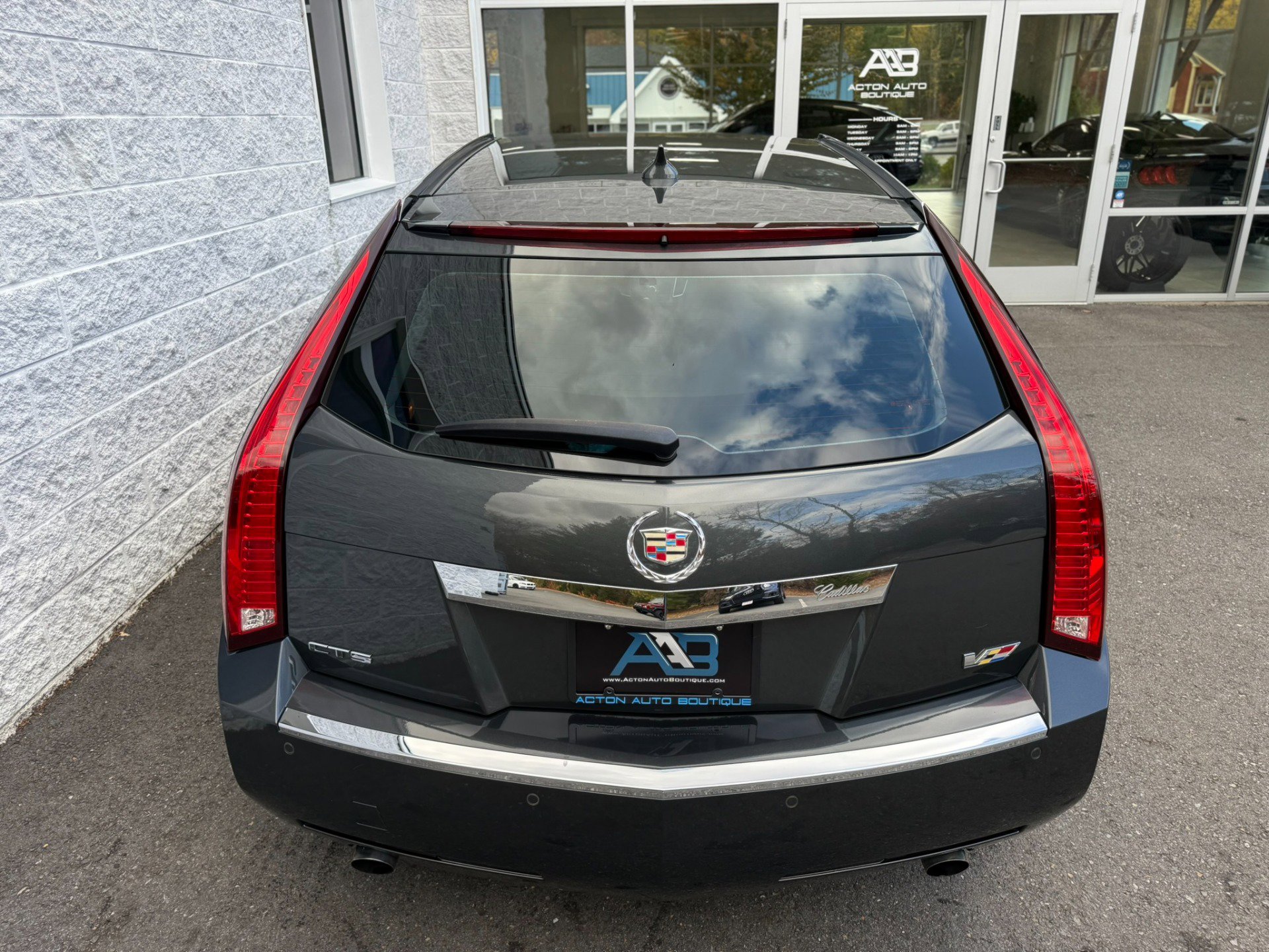 Used 2014 Cadillac CTS V image 32