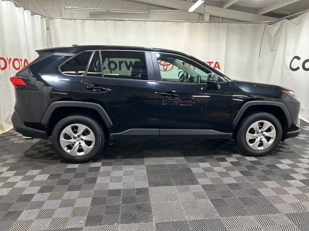 Used 2024 Toyota RAV4 LE image 10