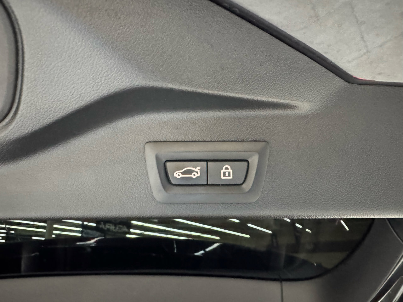 Used 2022 BMW X5 sDrive40i w/ Luxury Seating Package image 11