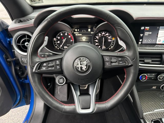 Used 2023 Alfa Romeo Stelvio Estrema AWD/4WD image 18