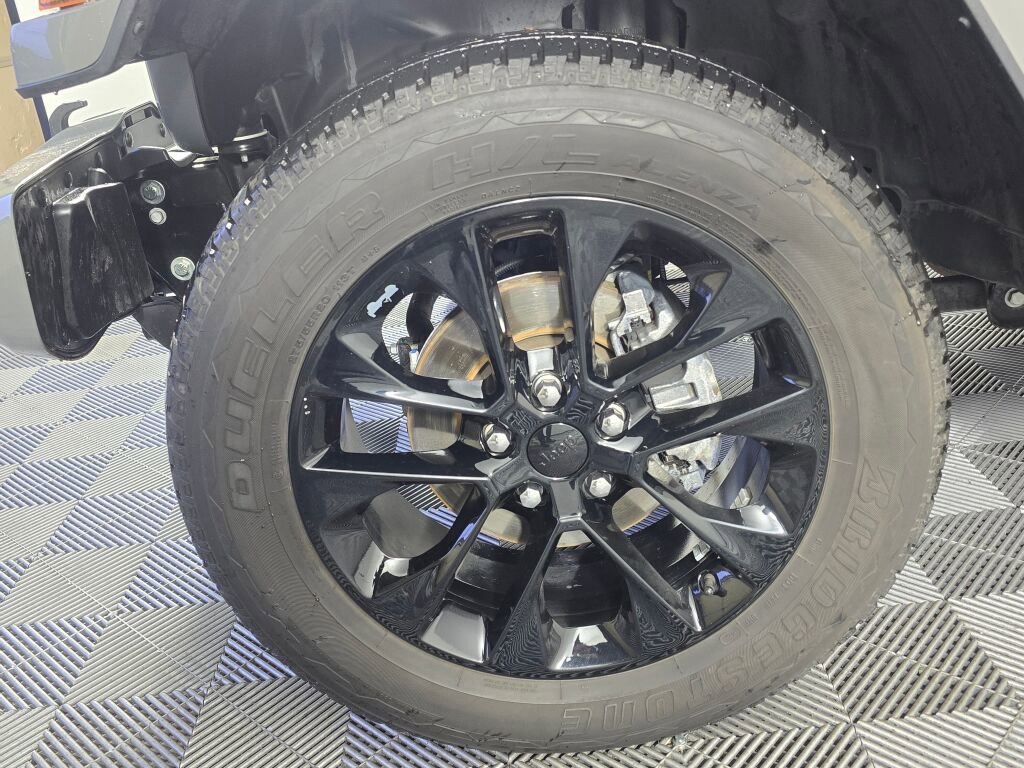 Used 2022 Jeep Gladiator Overland image 11