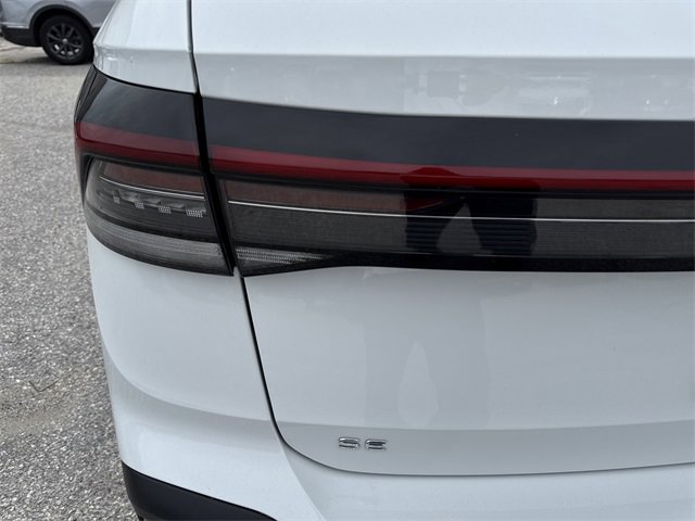 Used 2025 Volkswagen Taos SE image 36