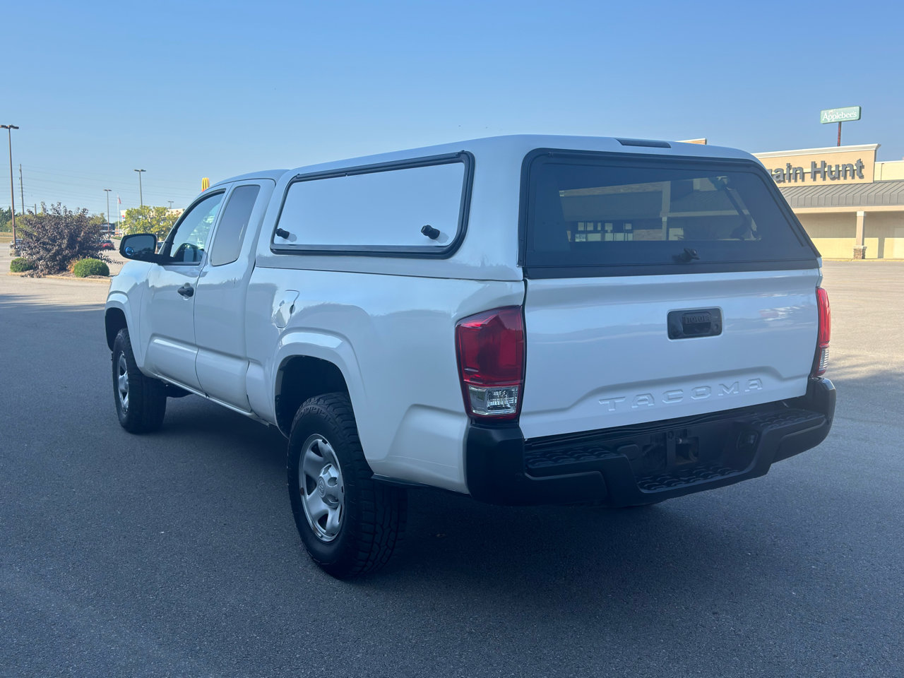 Used 2020 Toyota Tacoma SR image 5