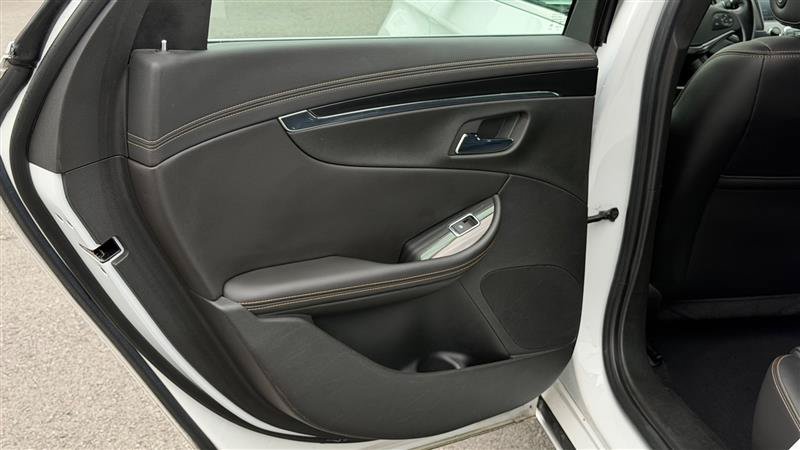 Used 2018 Chevrolet Impala LT w/ LT Leather Package FWD image 41