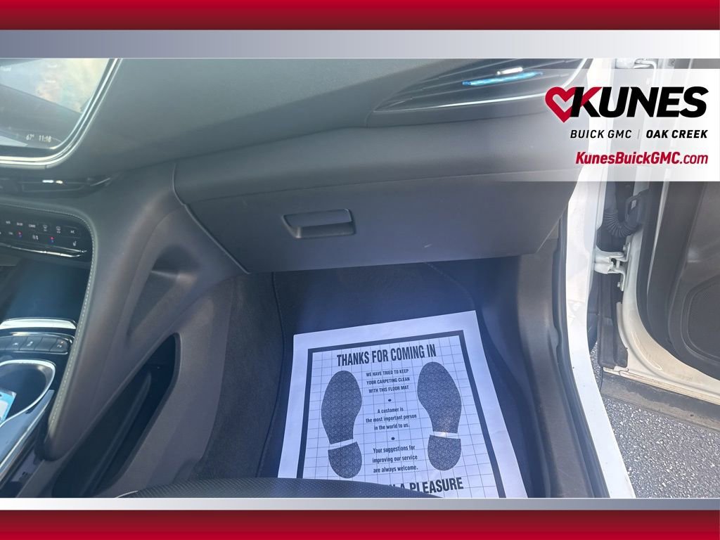Used 2023 Buick Envision Essence image 13