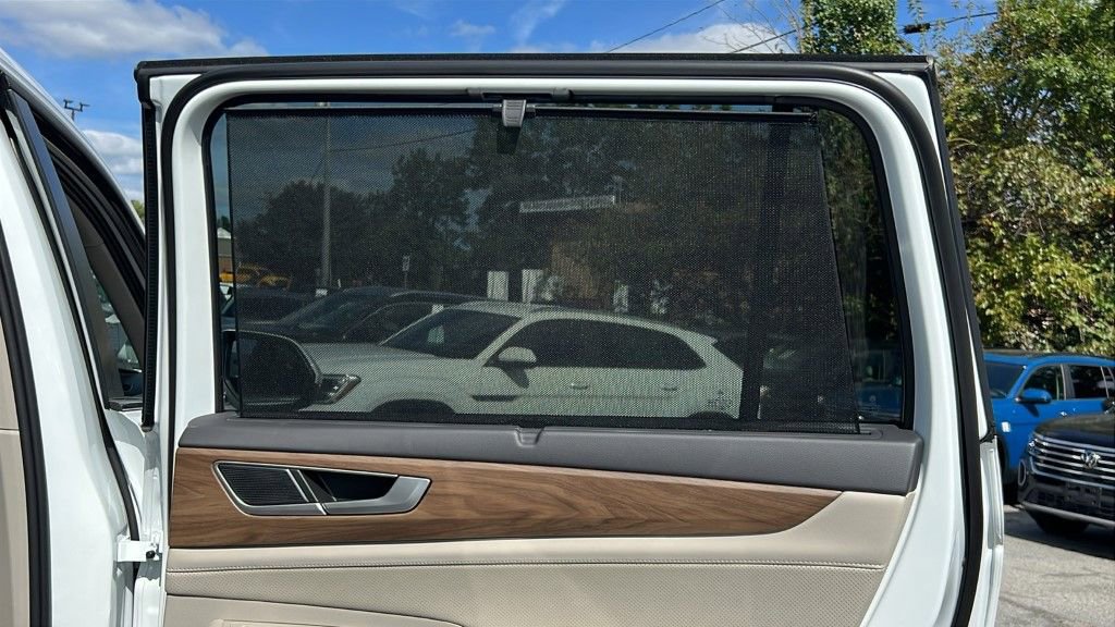 New 2026 Volkswagen Atlas SE image 14