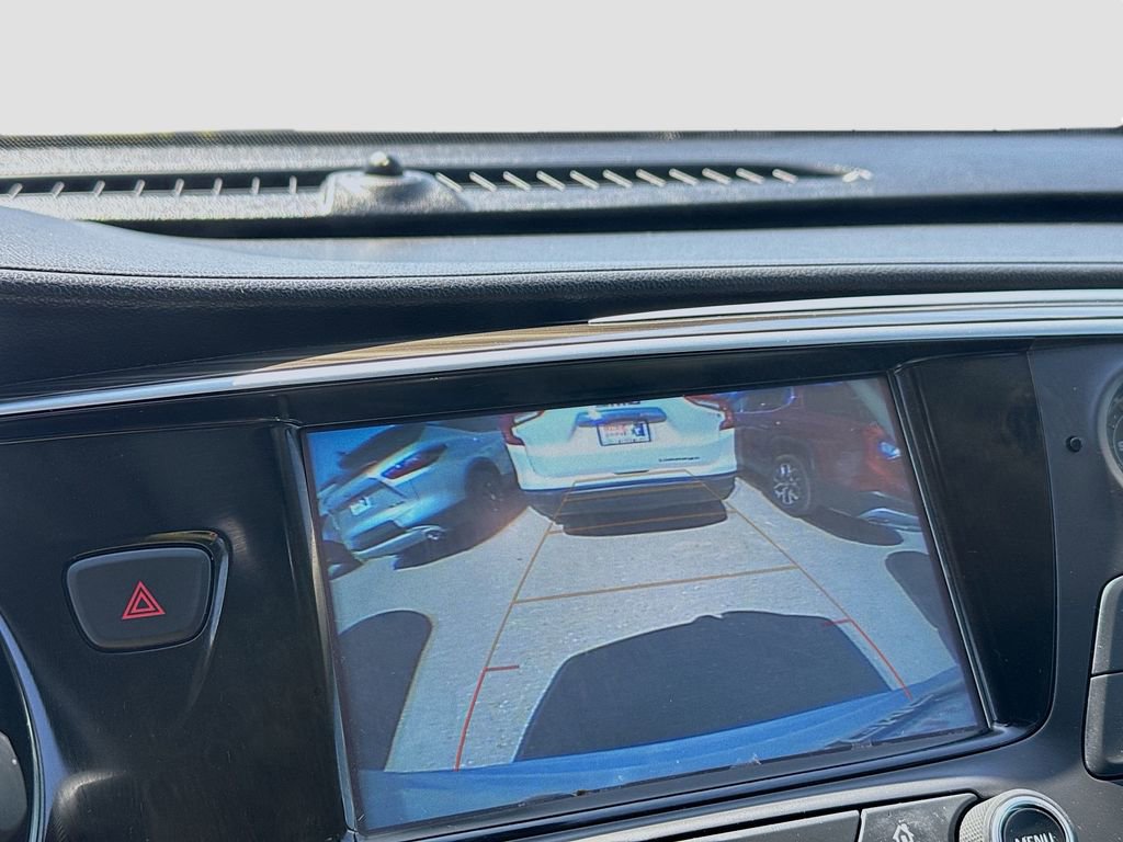 Used 2020 Buick Envision Essence image 16