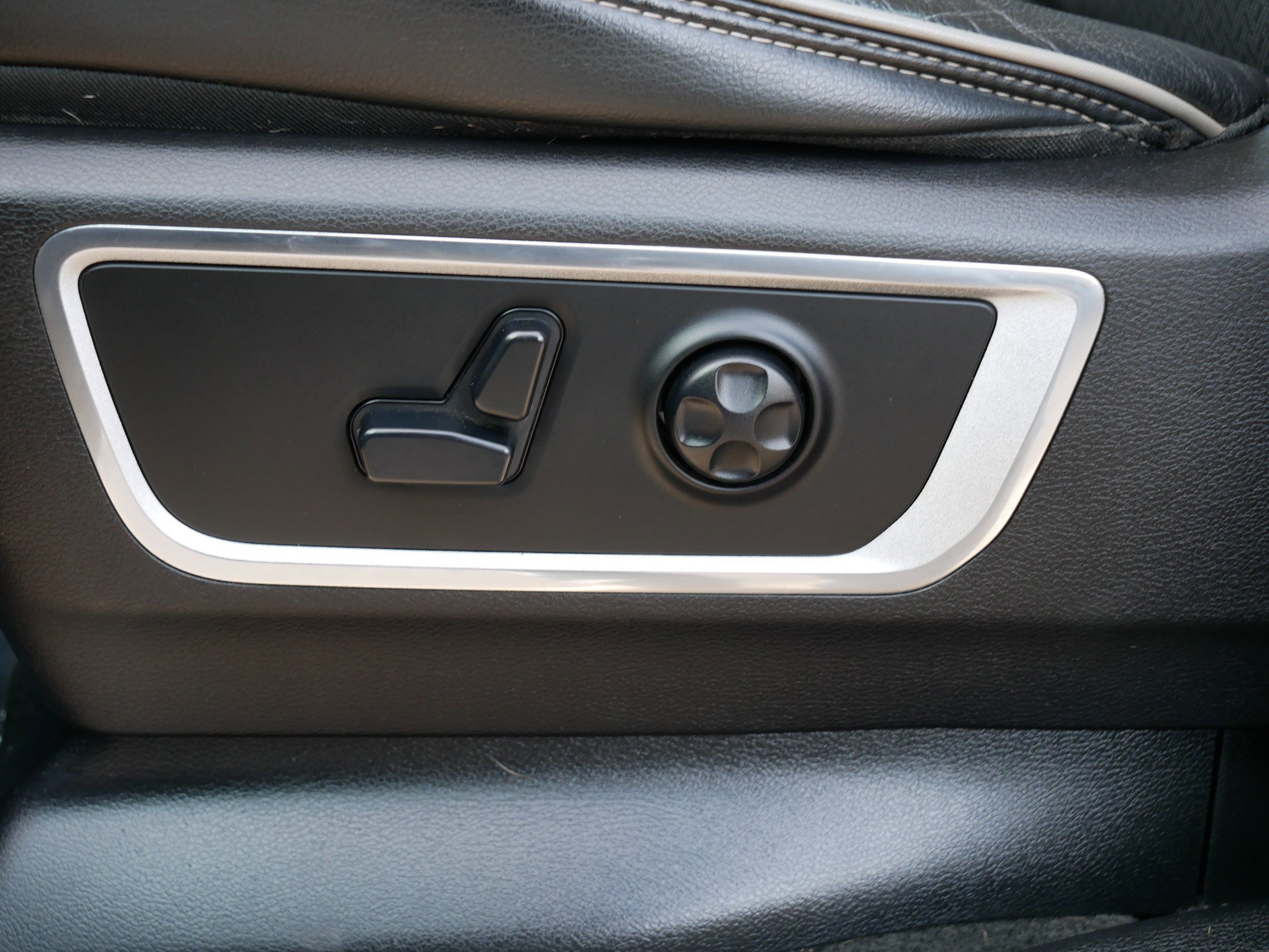 Used 2019 RAM 1500 Laramie image 20