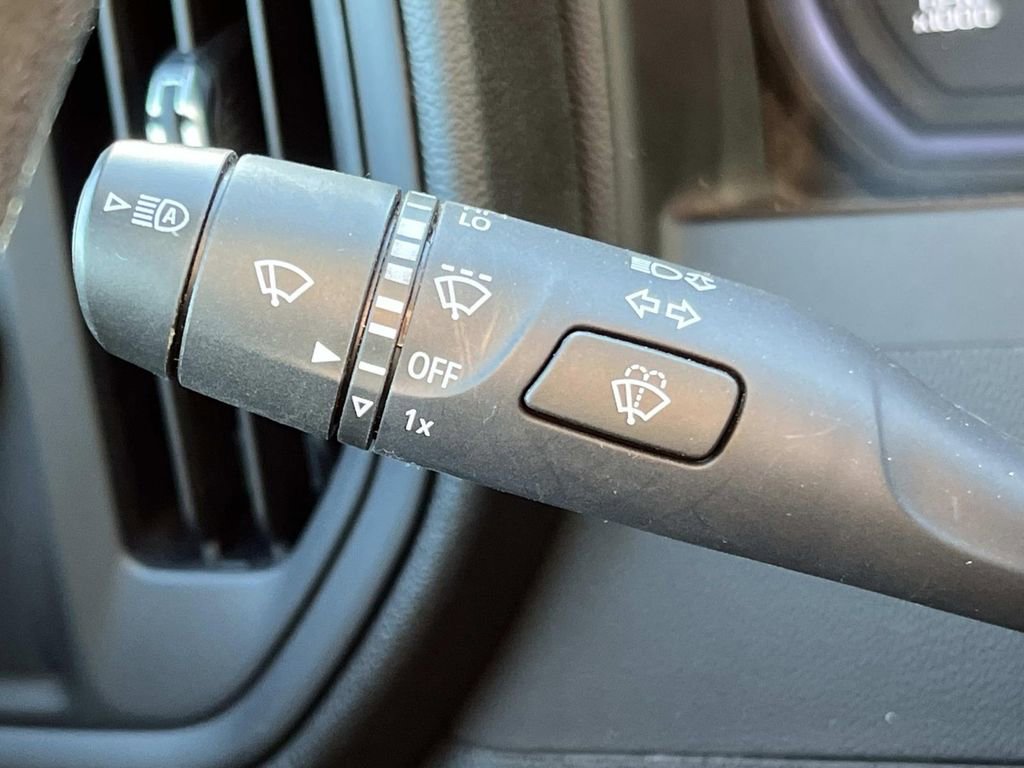 Certified 2024 Chevrolet Silverado 1500 Custom image 24