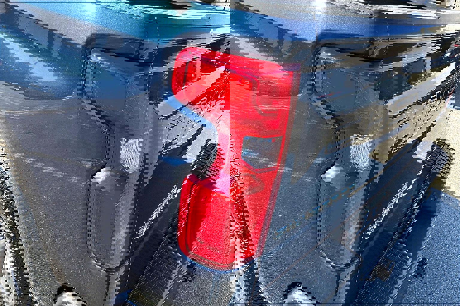 Used 2021 Chevrolet Silverado 1500 RST image 34