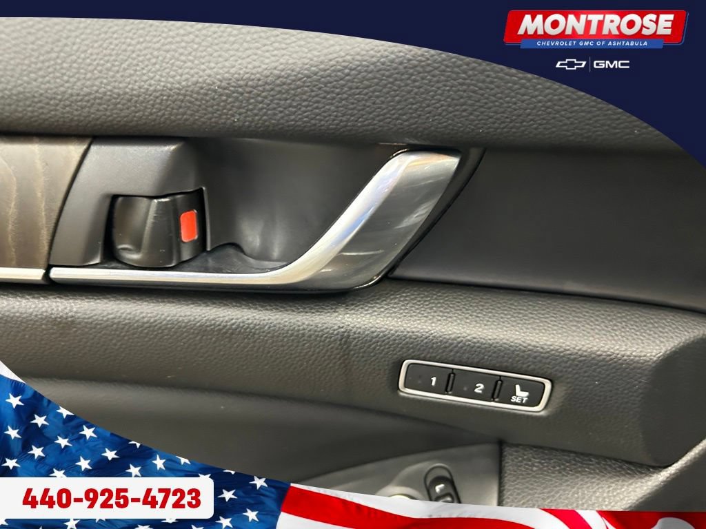 Used 2018 Honda Accord Touring image 10