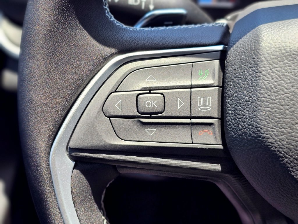 New 2026 Jeep Grand Cherokee Laredo RWD image 16