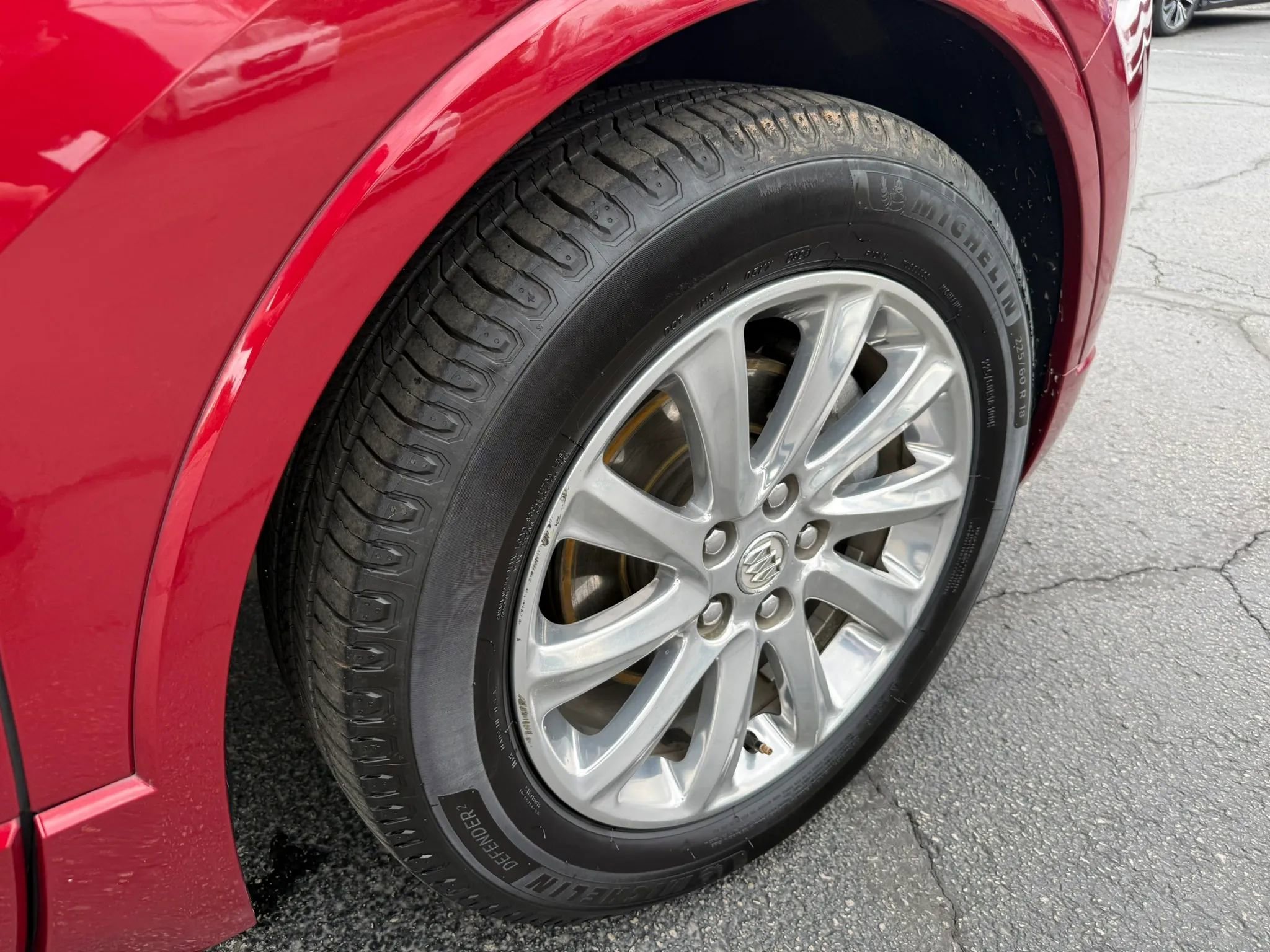 Used 2019 Buick Envision Essence FWD image 41