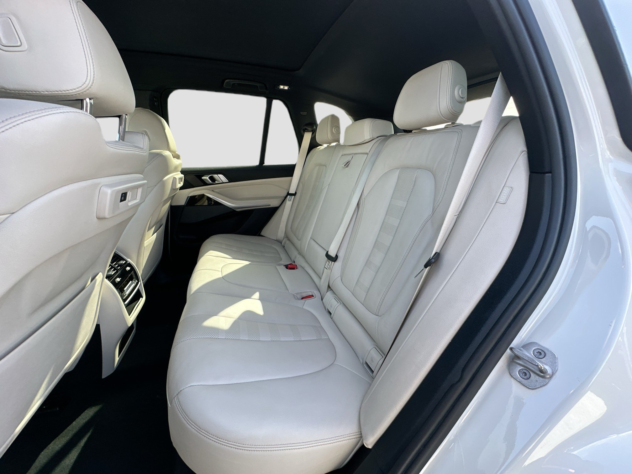 Used 2021 BMW X5 sDrive40i w/ Premium Package RWD image 25