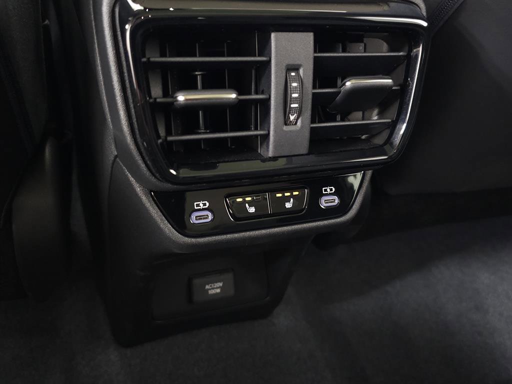 Used 2024 Lexus RZ 300e Premium image 35