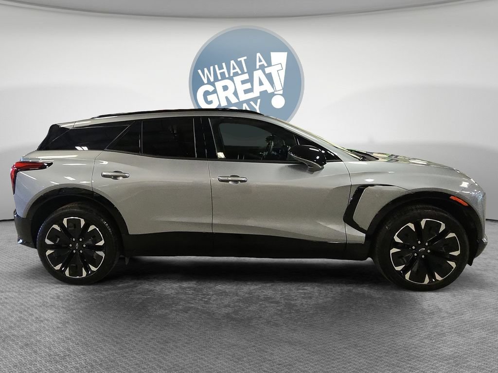 Certified 2024 Chevrolet Blazer EV RS AWD/4WD image 2