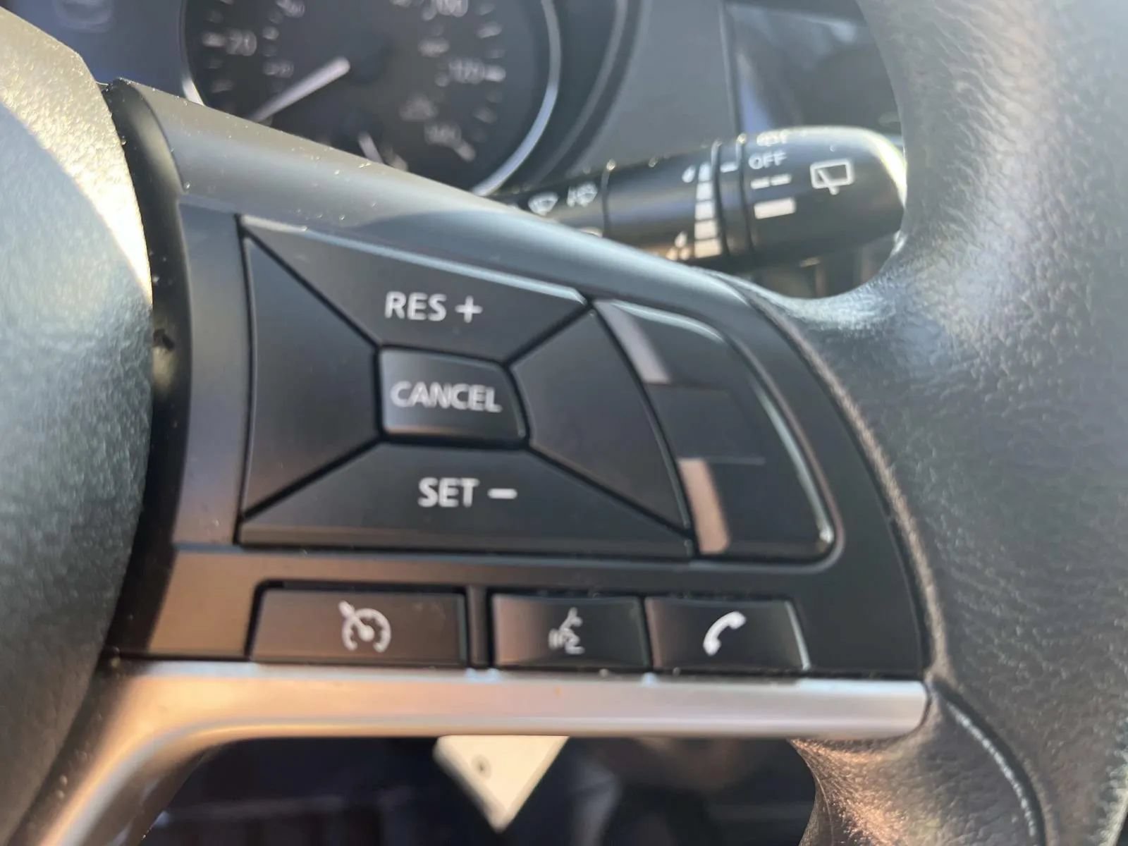 Used 2022 Nissan Rogue Sport S FWD image 32
