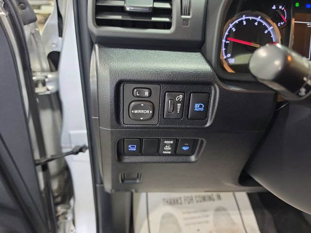 Used 2022 Toyota 4Runner Limited AWD/4WD image 19