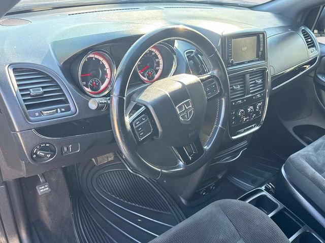 Used 2018 Dodge Grand Caravan SE FWD image 13