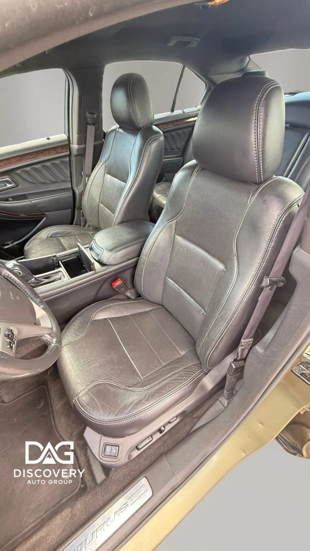 Used 2013 Ford Taurus Limited FWD image 20