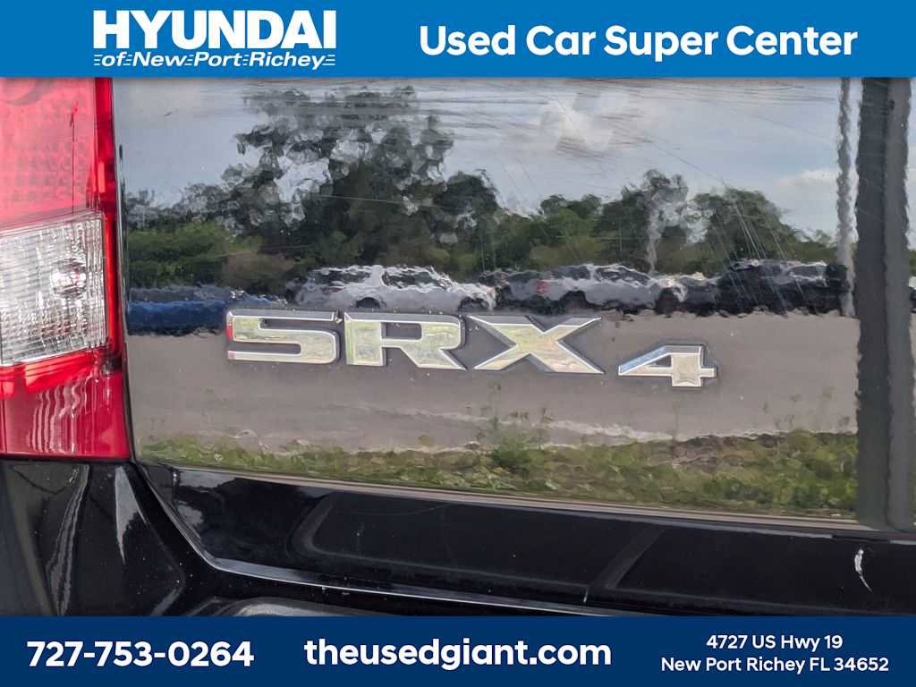 Used 2016 Cadillac SRX Luxury w/ Driver Awareness Package AWD/4WD image 14