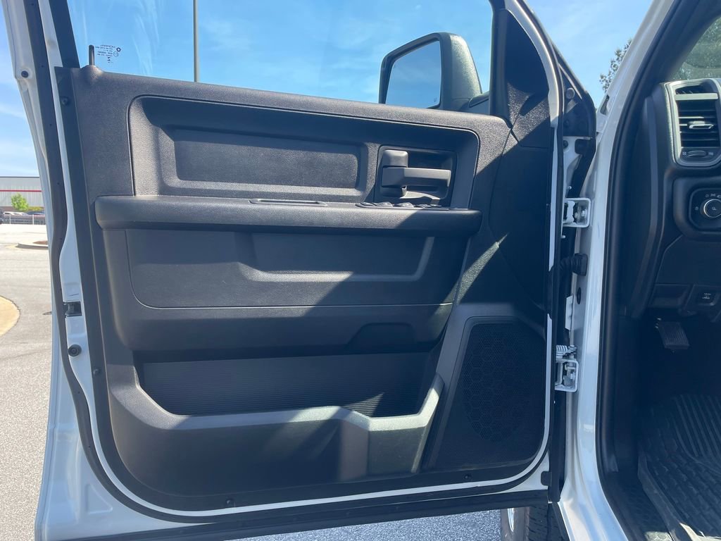 Used 2024 RAM 2500 Tradesman w/ Chrome Appearance Group AWD/4WD image 10