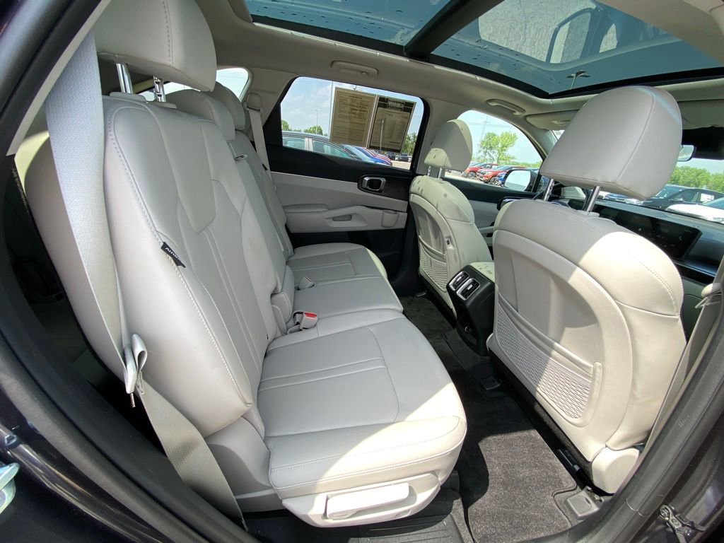 Certified 2025 Kia Sorento S w/ Panoramic Sunroof Package FWD image 27