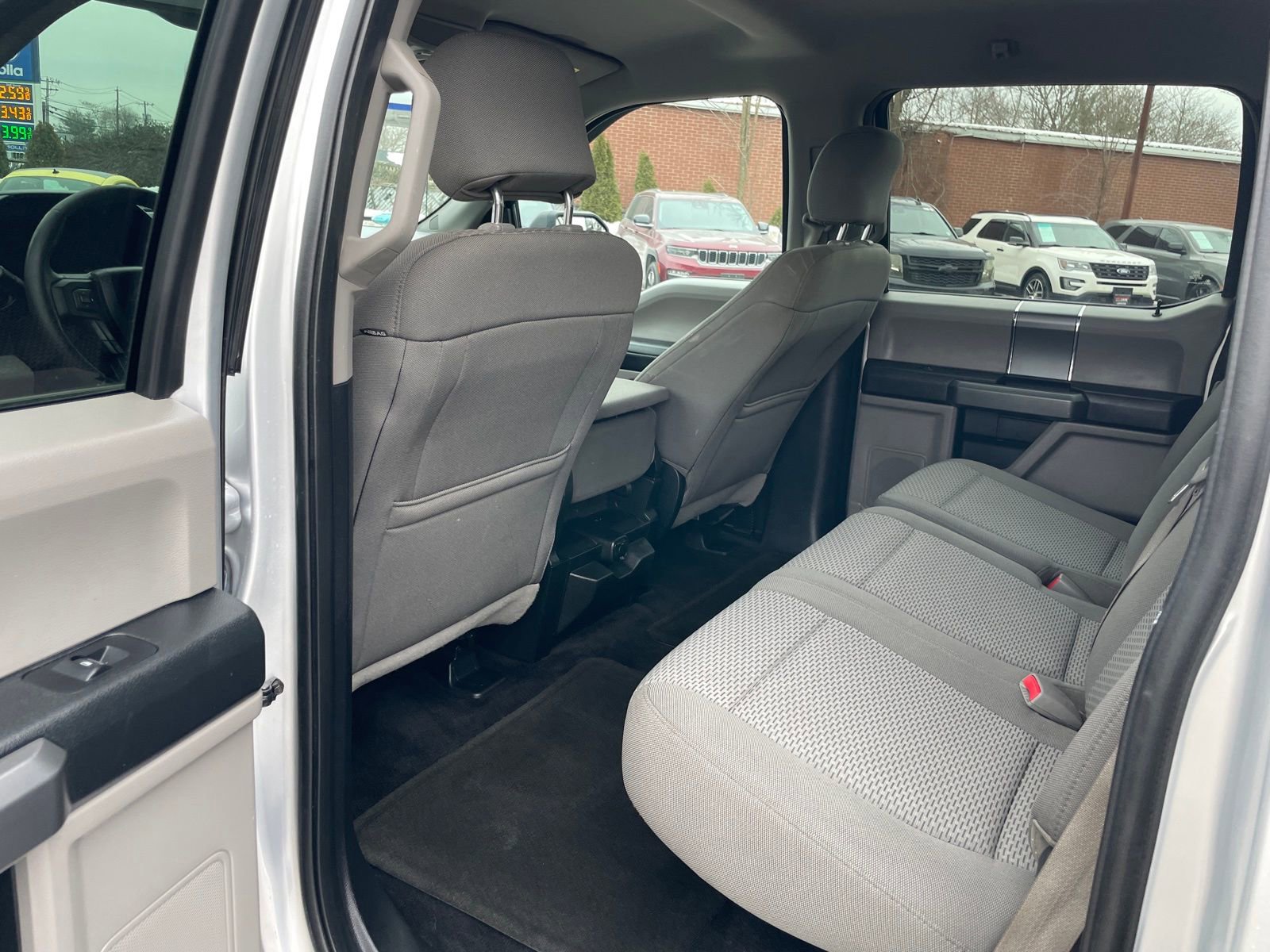 Used 2017 Ford F150 XLT w/ Equipment Group 302A Luxury image 22